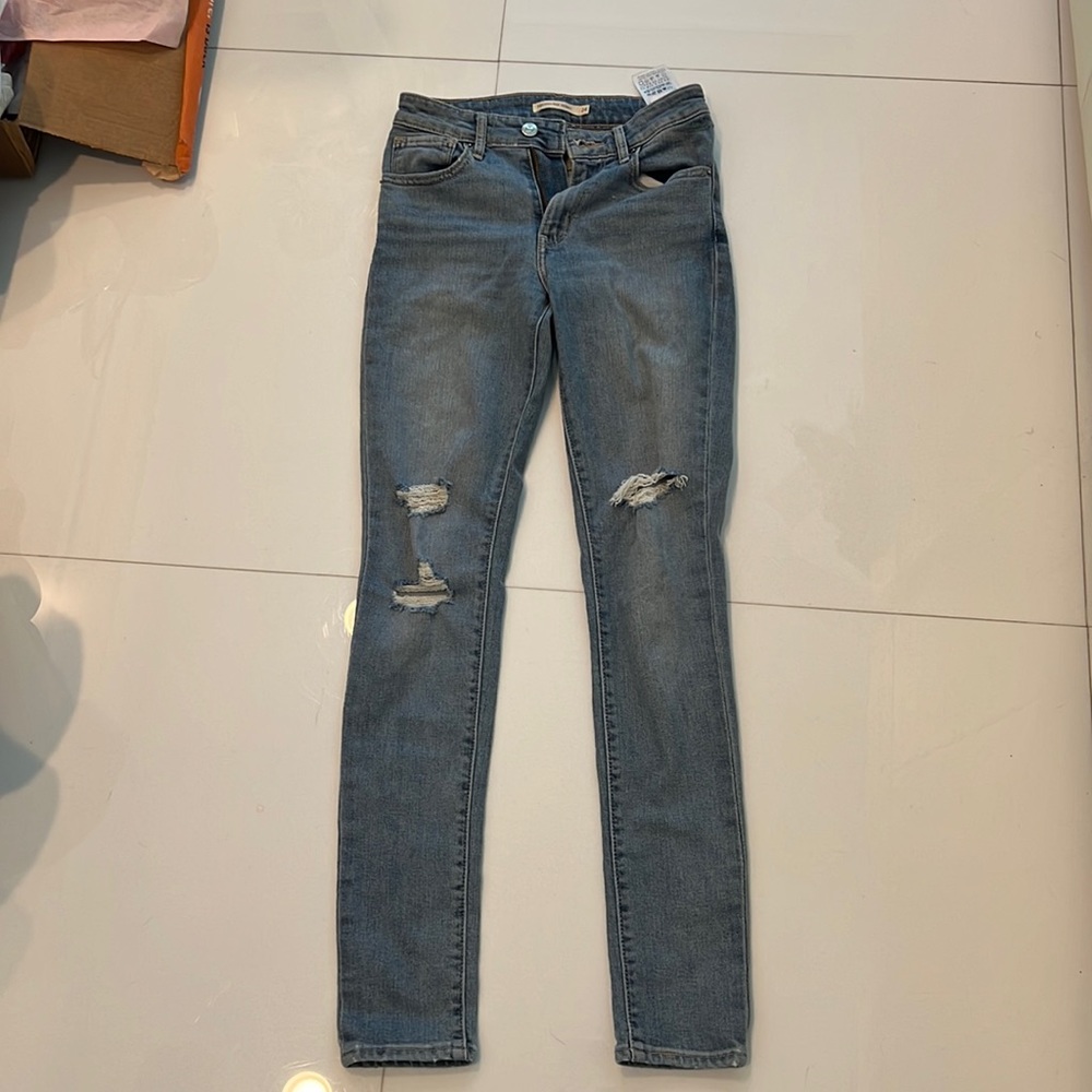 Levi jeans